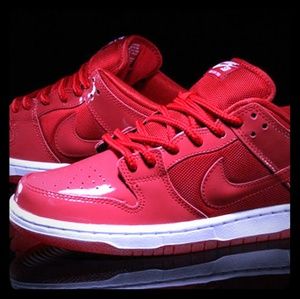 NIKE DUNK LOW PRO SB
